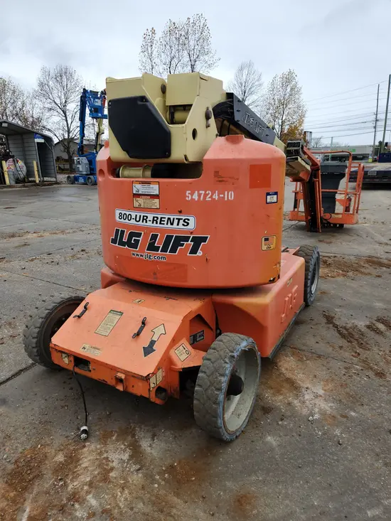 2012 JLG E400AJPN Articulating Boom Lift