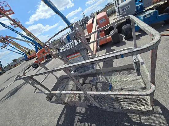2017 JLG 400S Boom Lift