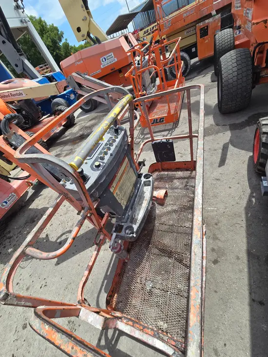 2017 JLG 450AJ Articulating Boom Lift