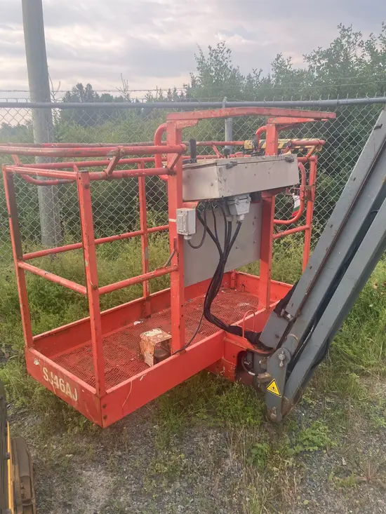 2017 Skyjack SJ46AJ Articulating Boom Lift