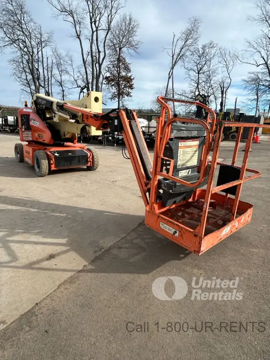 2015 JLG E400AJPN Articulating Boom Lift