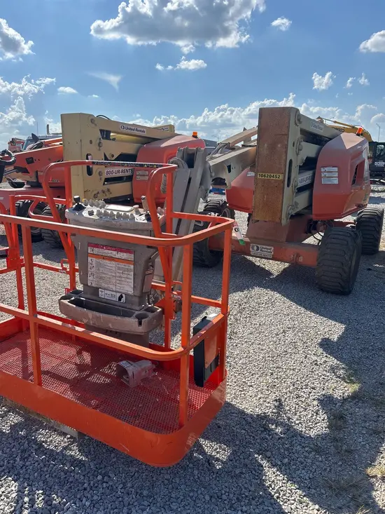 2017 JLG 450AJ Articulating Boom Lift