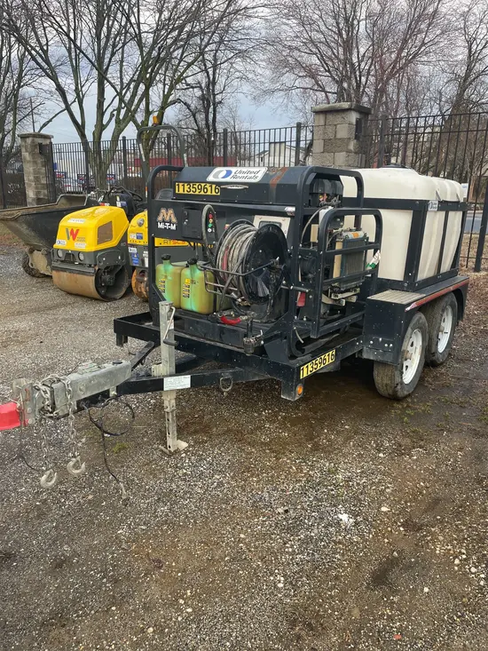 2022 Mi-T-M HS-3006-0MDK-UR Pressure Washer