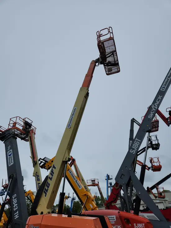2017 JLG 600S Boom Lift