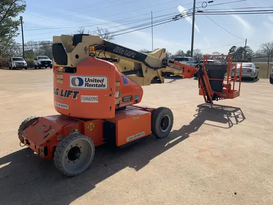 2016 JLG E400AJPN Articulating Boom Lift