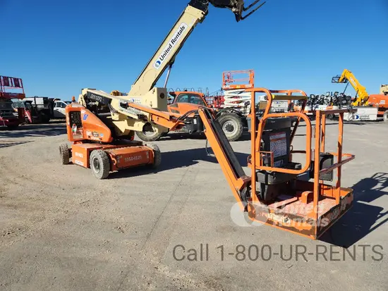 2016 JLG E400AJPN Articulating Boom Lift