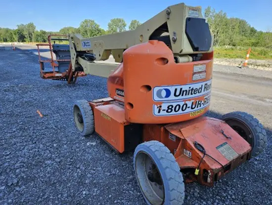 2017 JLG E450AJ Articulating Boom Lift