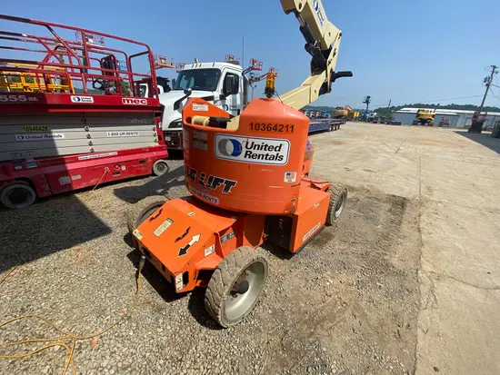 2015 JLG E400AJPN Articulating Boom Lift