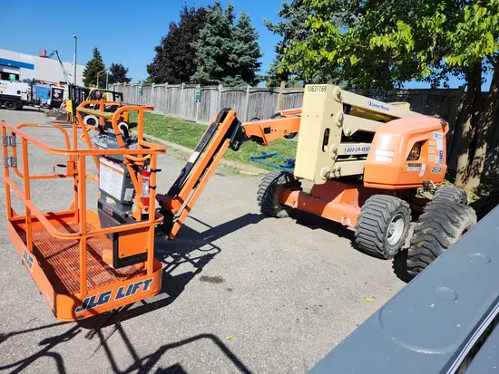 2017 JLG 450AJ Articulating Boom Lift