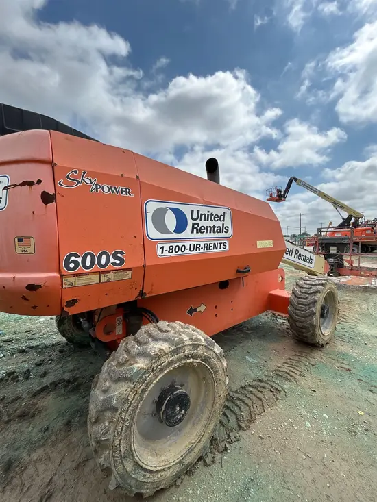 2017 JLG 600S Boom Lift