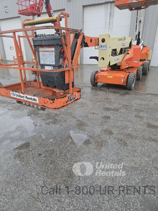 2017 JLG E450AJ Articulating Boom Lift