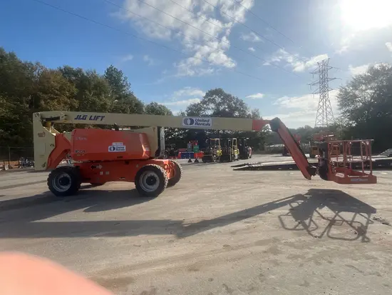 2017 JLG 800AJ Articulating Boom Lift