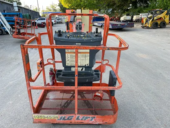 2017 JLG E300AJP Articulating Boom Lift