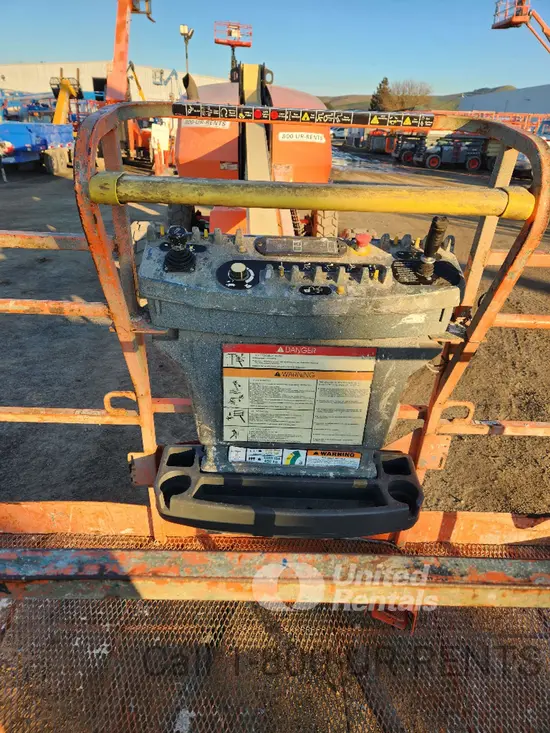 2017 JLG 400S Boom Lift