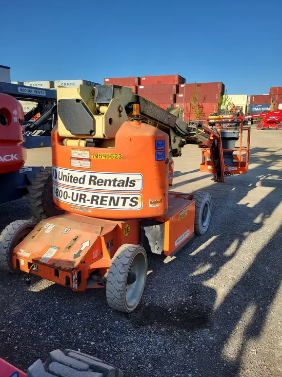 2017 JLG E400AJPN Articulating Boom Lift
