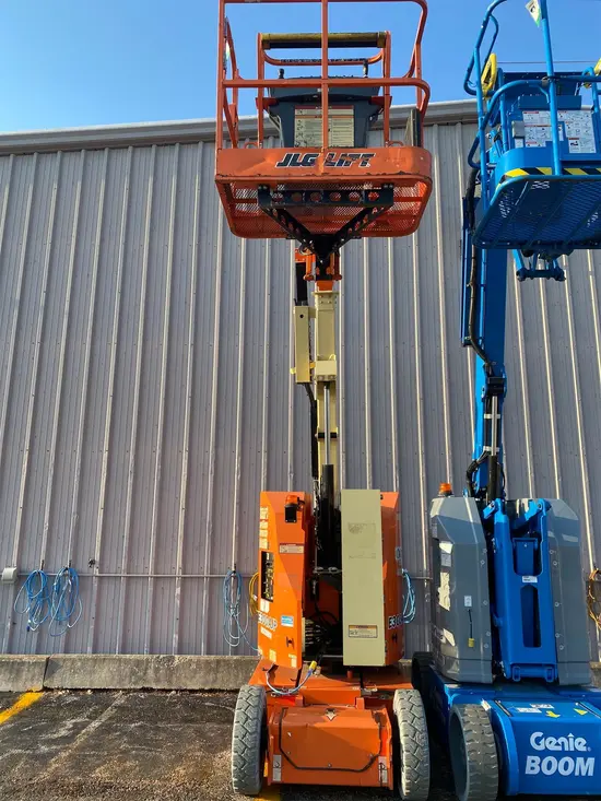 2017 JLG E300AJP Articulating Boom Lift