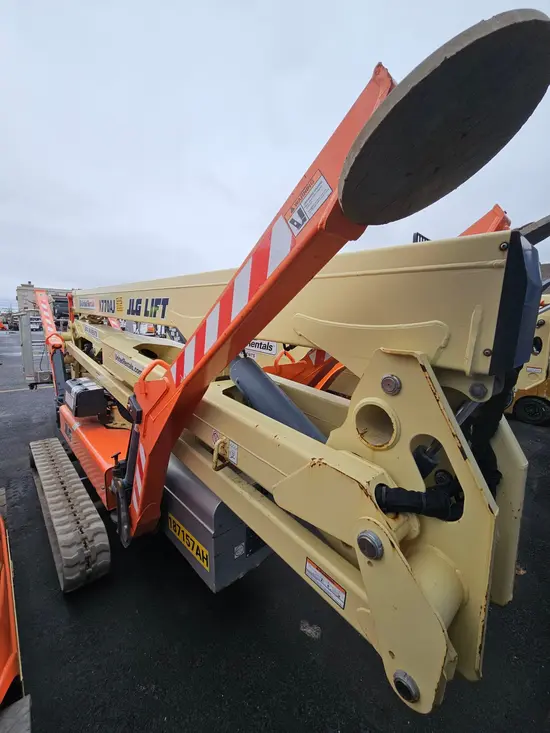 2017 JLG X770AJ Atrium Lift