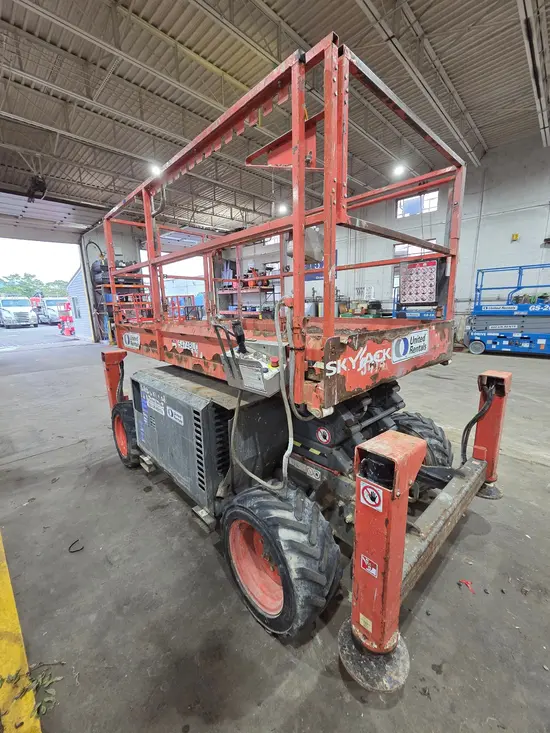 2017 Skyjack SJ6826RT Rough Terrain Scissor Lift