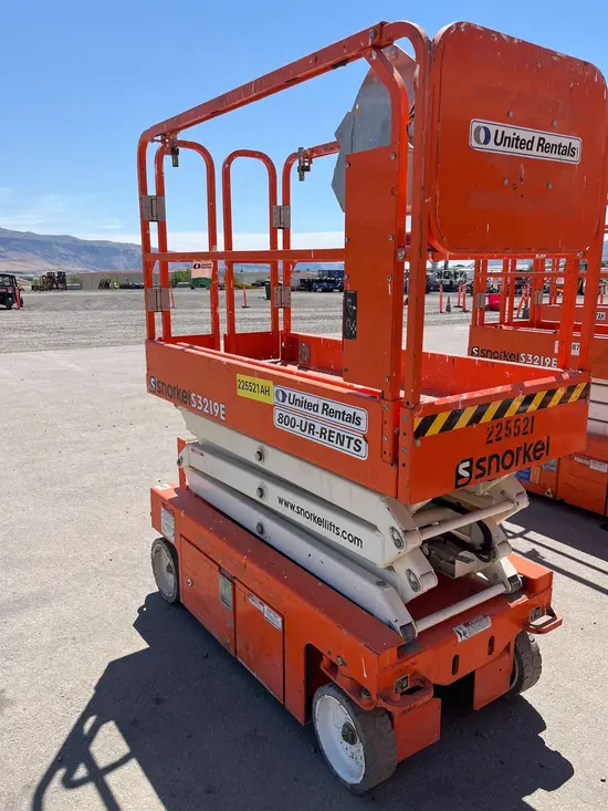 2019 Snorkel S3219E Scissor Lift