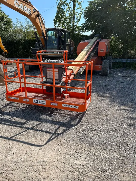 2017 JLG 600S Boom Lift