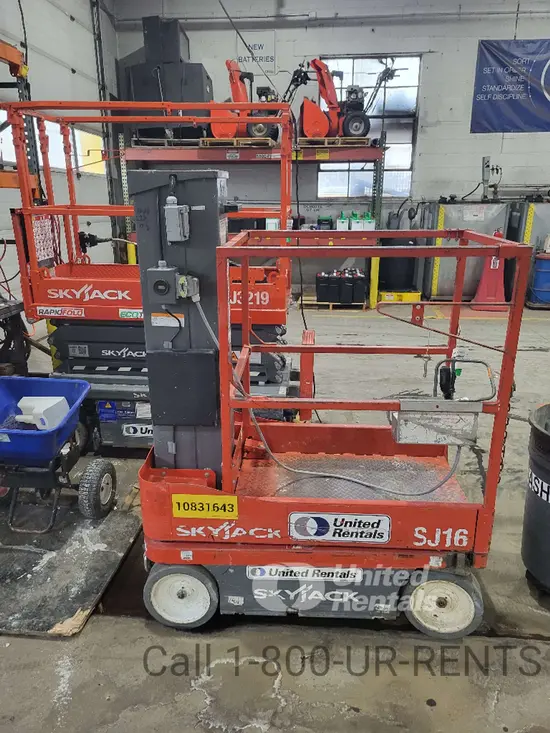 2018 Skyjack SJ16 Self-Propelled One-Person Lift