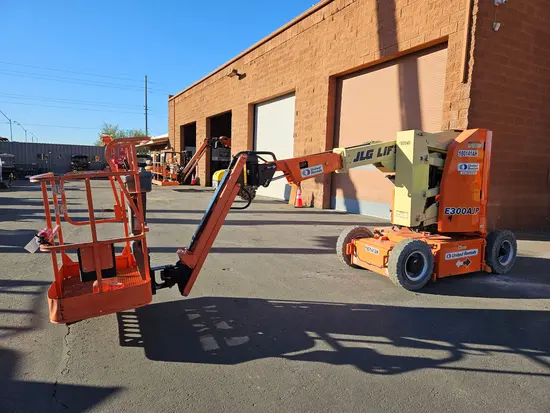 2016 JLG E300AJP Articulating Boom Lift