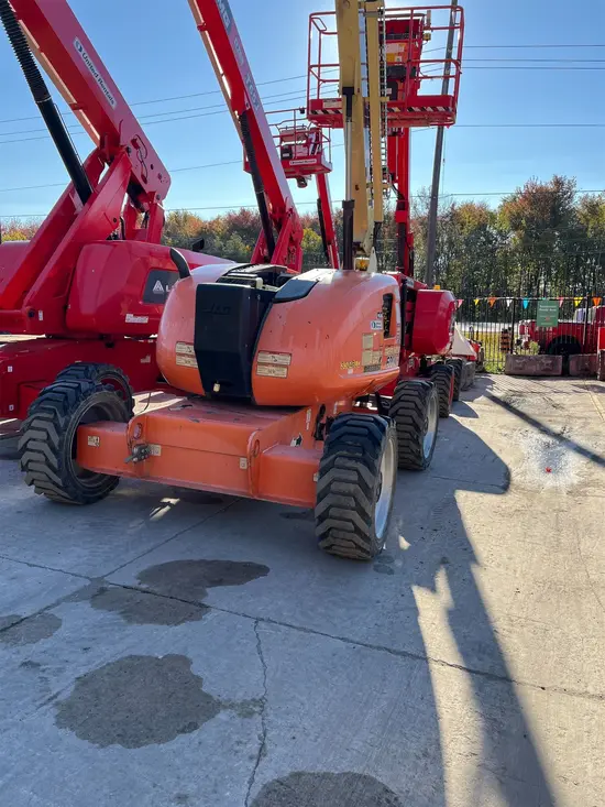 2014 JLG 600AJ Articulating Boom Lift