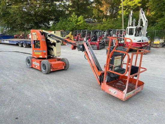 2017 JLG E300AJP Articulating Boom Lift