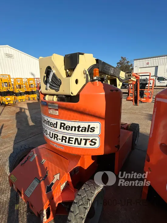 2017 JLG E400AJPN Articulating Boom Lift