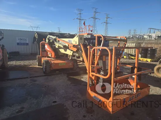 2017 JLG E450AJ Articulating Boom Lift