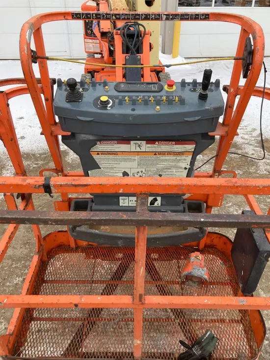 2019 JLG E400AJPN Articulating Boom Lift