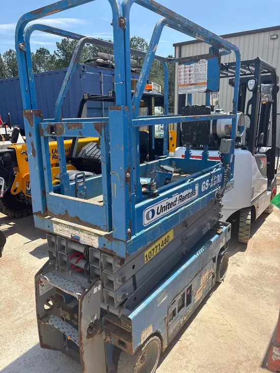 2018 Genie GS-1930 Scissor Lift