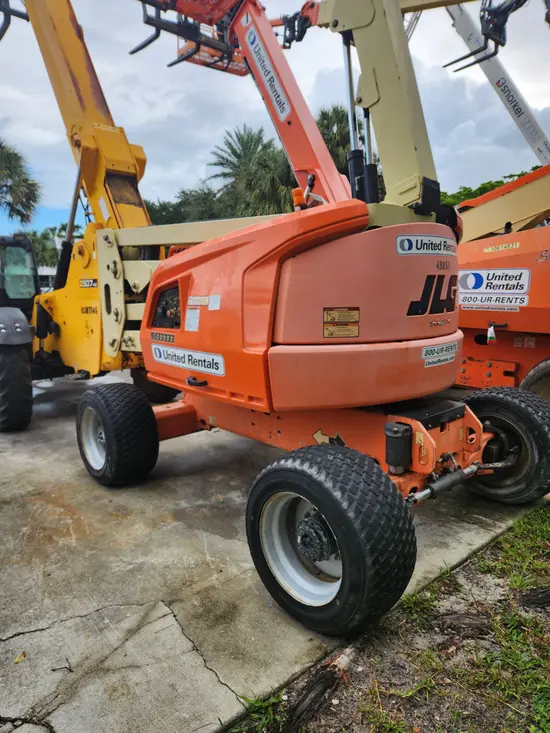 2017 JLG 450AJ Articulating Boom Lift