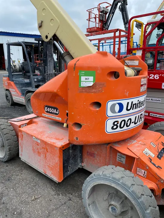 2018 JLG E450AJ Articulating Boom Lift