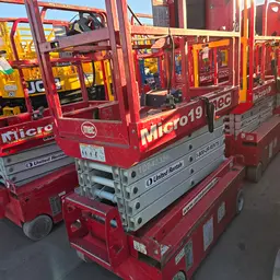 2018 MEC MICRO 19 Scissor Lift