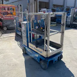 2018 Genie GR-20 Self-Propelled One-Person Lift