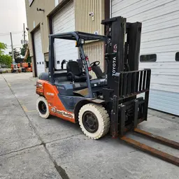 2019 Toyota 8FG35U Warehouse Forklift