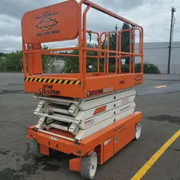 2018 Snorkel S4732E Scissor Lift