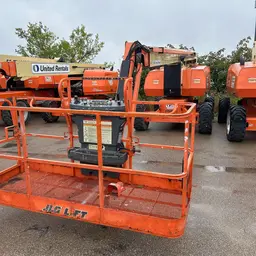 2016 JLG 800AJ Articulating Boom Lift