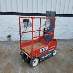 2016 Skyjack SJ12 Self-Propelled One-Person Lift