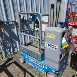 2018 Genie GR-20 Self-Propelled One-Person Lift