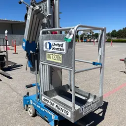 2018 Genie AWP-30SDC Pusharound Lift