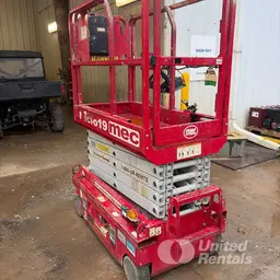 2018 MEC MICRO 19 Scissor Lift