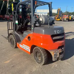 2019 Toyota 8FG35U Warehouse Forklift