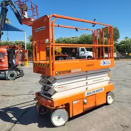 2018 Snorkel S3226E Scissor Lift