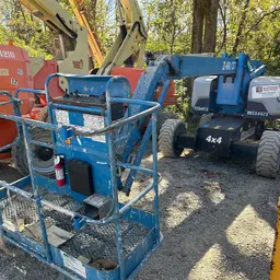 2016 Genie Z-60/37FE Articulating Boom Lift
