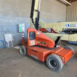 2012 JLG E400AJPN Articulating Boom Lift