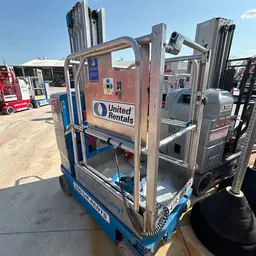 2017 Genie GR-20 Self-Propelled One-Person Lift