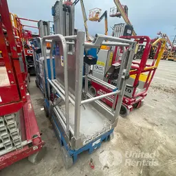 2019 Genie GR-20 Self-Propelled One-Person Lift