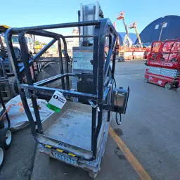 2015 JLG 20MVL Self-Propelled One-Person Lift